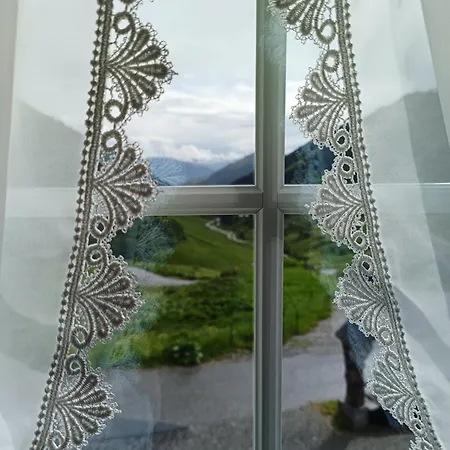 Berghaus Sulzfluh Hotel Saint Antonien Exterior photo
