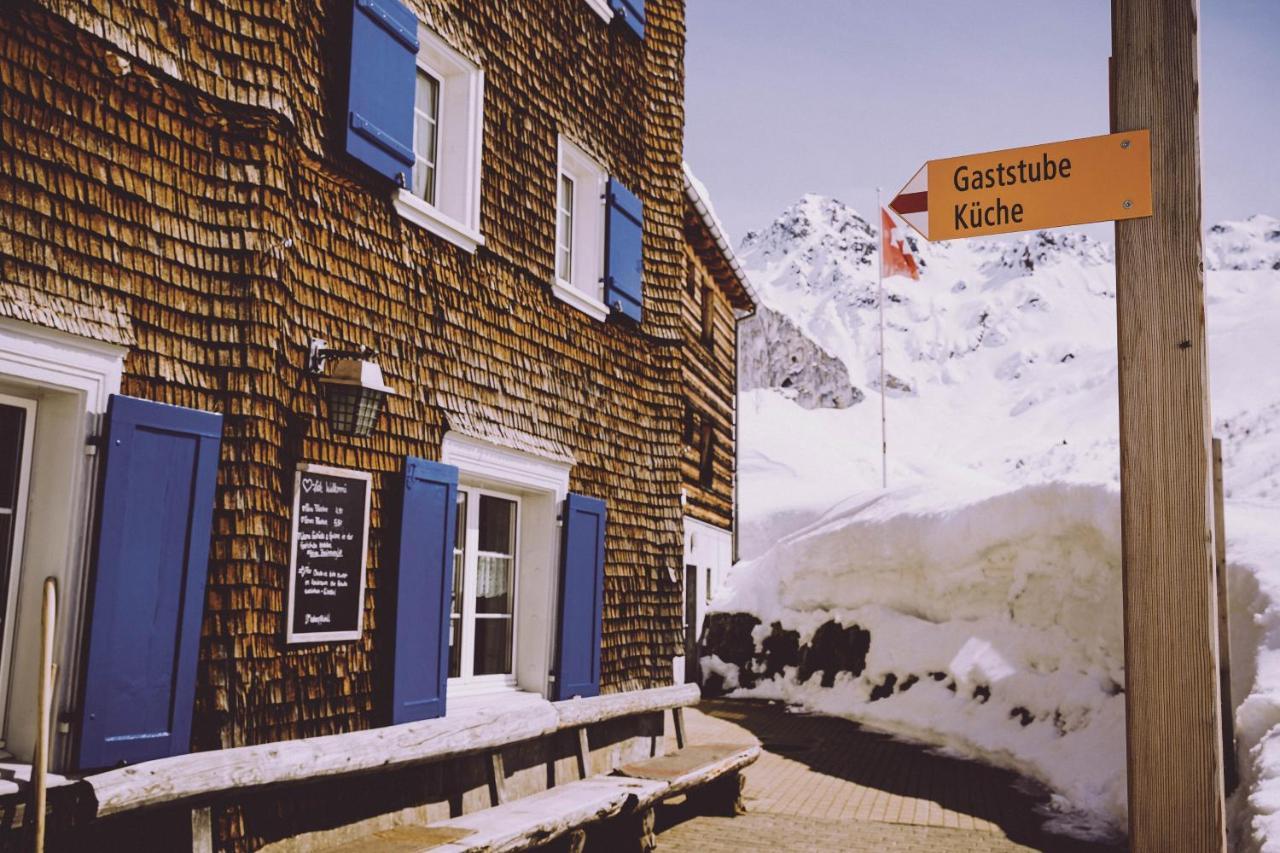 Berghaus Sulzfluh * Sankt Antönien