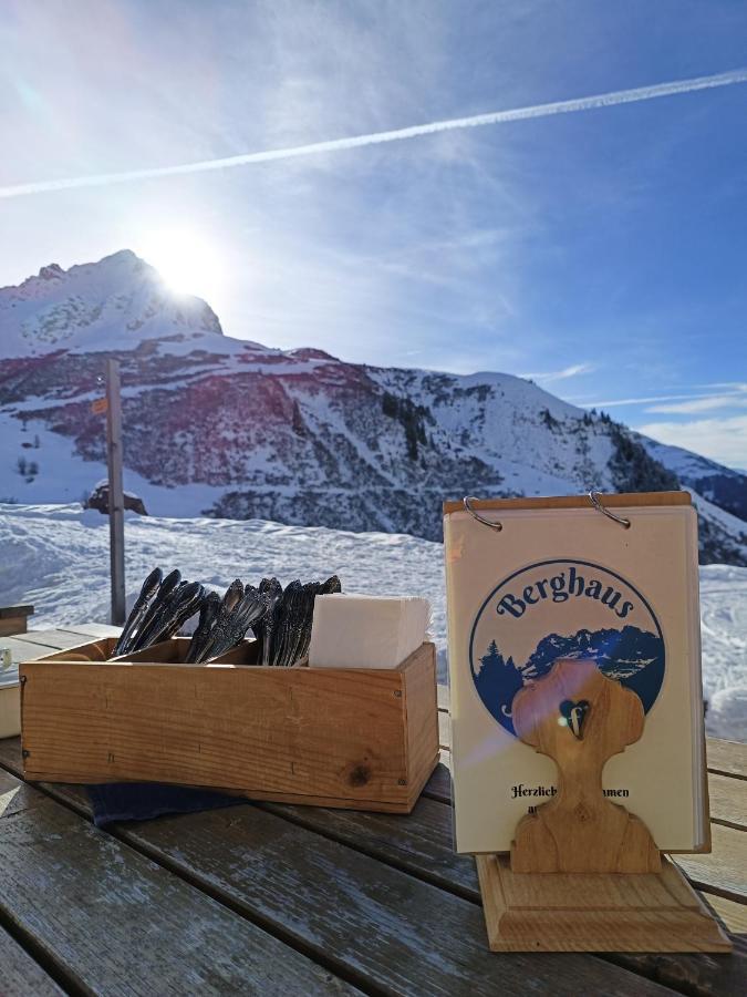 Berghaus Sulzfluh Hotel *